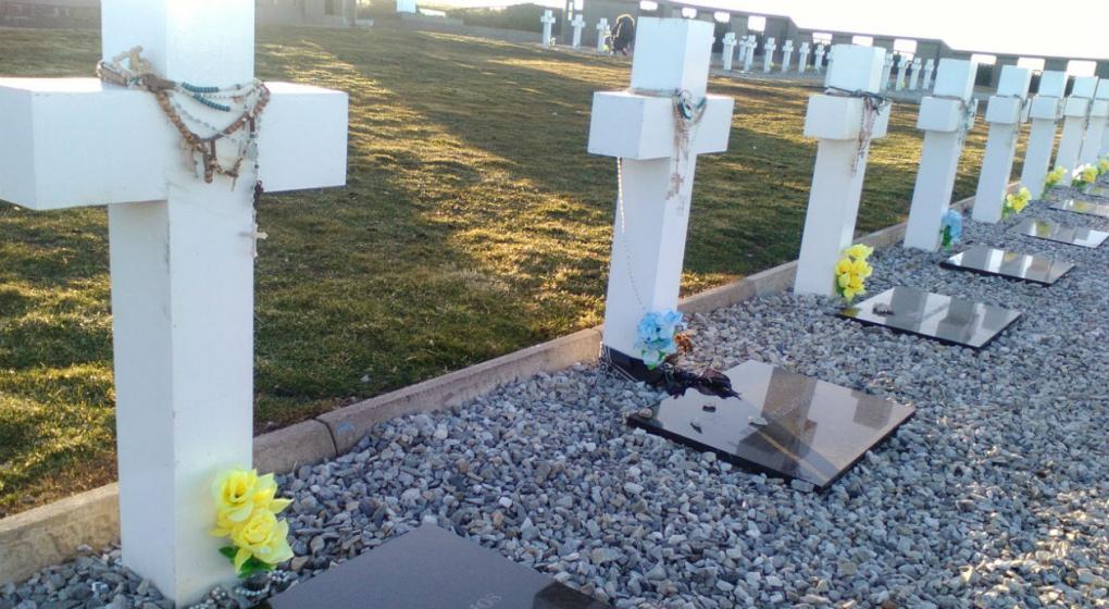 Homenaje en Malvinas a los soldados caídos • Canal C