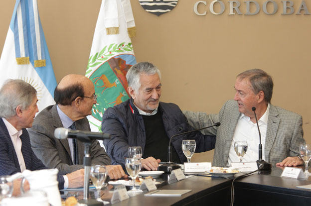 Se reunieron Schiaretti y Rodríguez Saá • Canal C