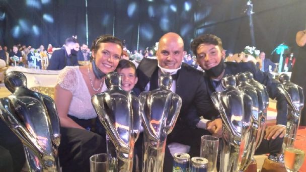 Premios Carlos 2021: Ángel Carabajal el gran ganador • Canal C