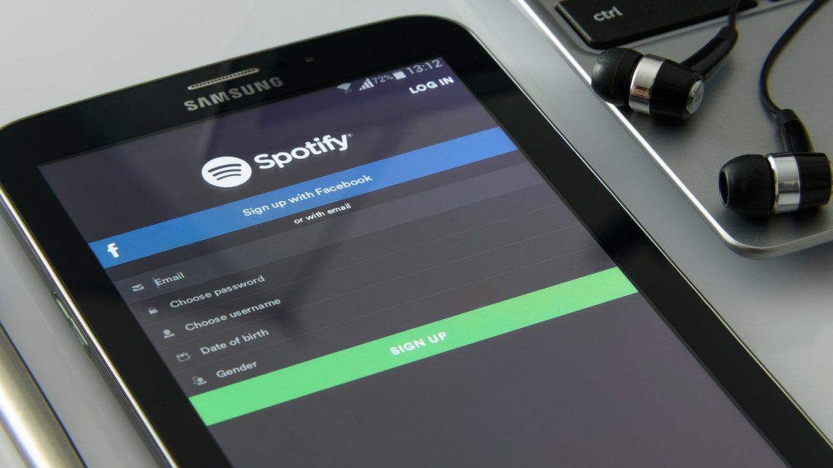 Spotify aumenta su precio en el país • Canal C