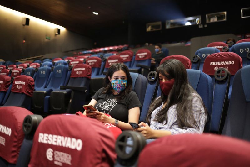 Con estricto protocolo, reabren los cines en Córdoba • Canal C