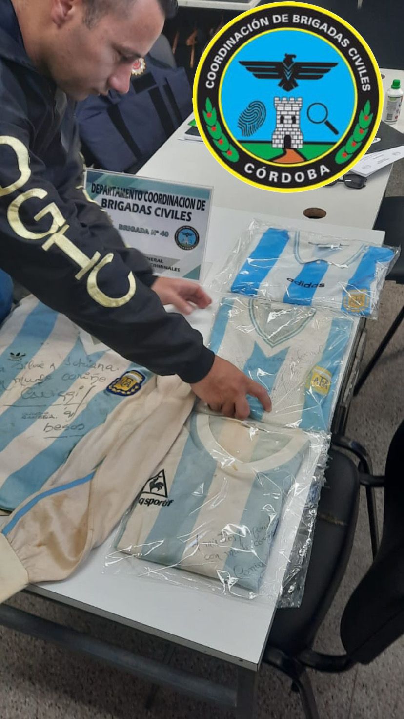 En Córdoba recuperaron camisetas robadas a Caniggia • Canal C