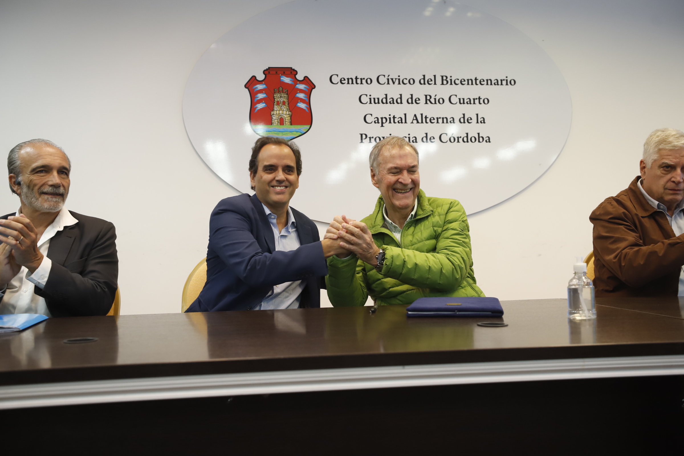 Schiaretti inauguró la obra de saneamiento integral en Río Cuarto • Canal C