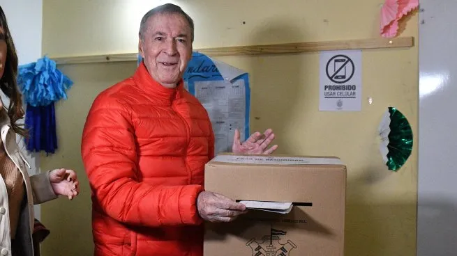 Desde Schiaretti hasta Alberto Fernández, así votaron los precandidatos y principales referentes políticos • Canal C