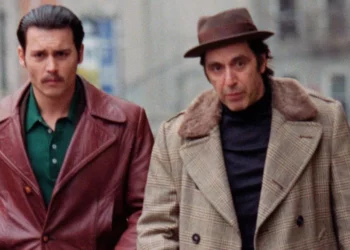 Netflix estrena un clásico que tiene como protagonistas a Al Pacino y Johnny Depp • Canal C