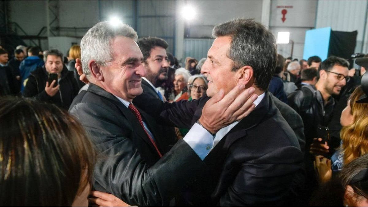 Encuesta: más del 92% de los argentinos no cambió su voto luego del primer debate presidencial • Canal C