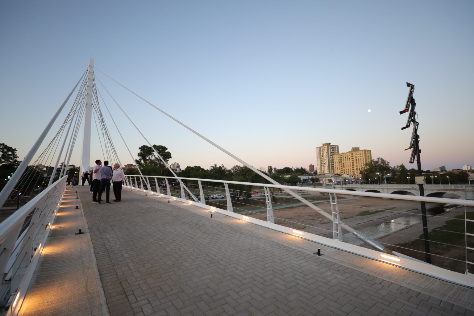 ¡Sí! Córdoba tiene un nuevo puente peatonal • Canal C