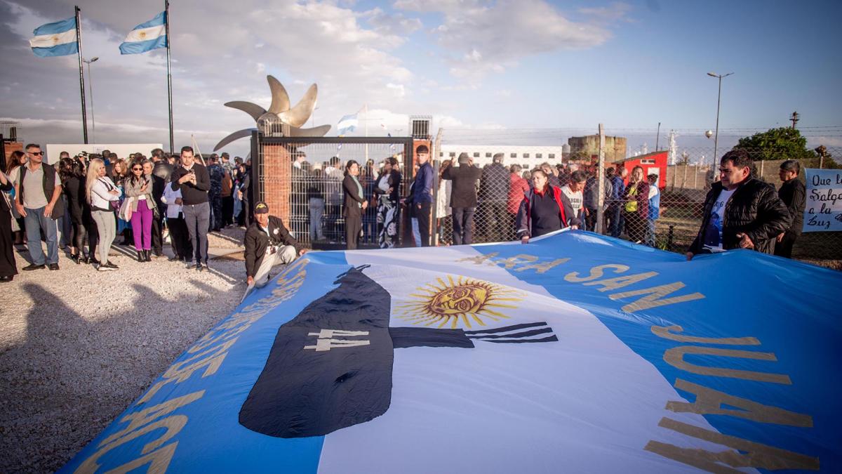 Ara San Juan: los 44 tripulantes fueron homenajeados en Córdoba y Mar del Plata • Canal C
