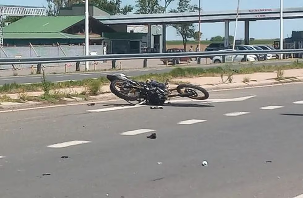 Un adolescente murió al perder el control de su moto • Canal C