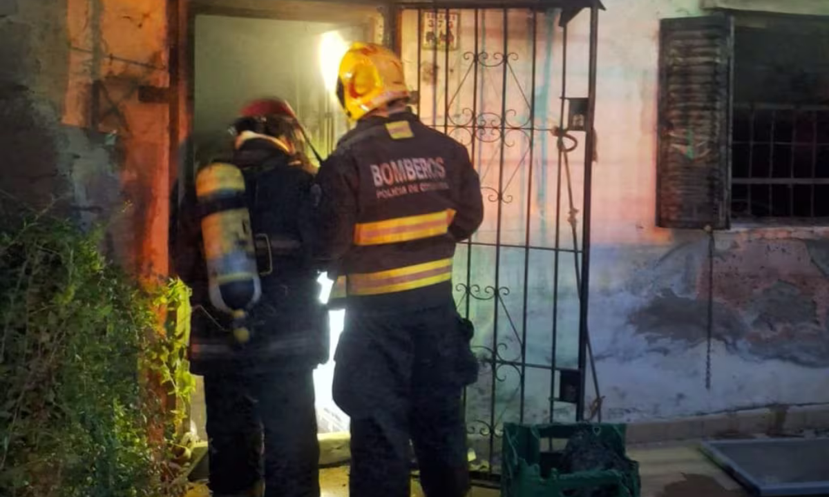Córdoba: una mujer falleció en un incendio en barrio Müller • Canal C
