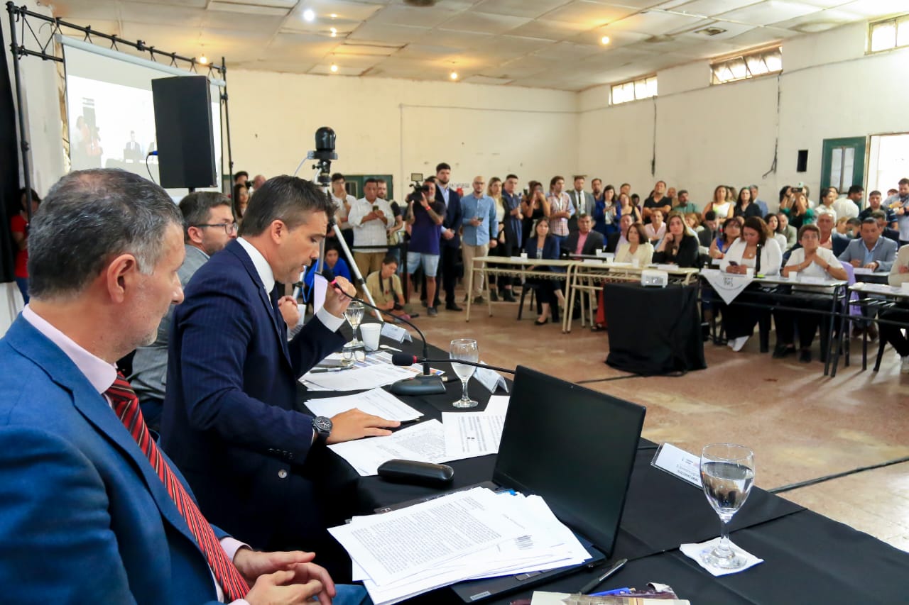 Córdoba aprobó la capacitación obligatoria en Derechos Humanos para agentes estatales • Canal C