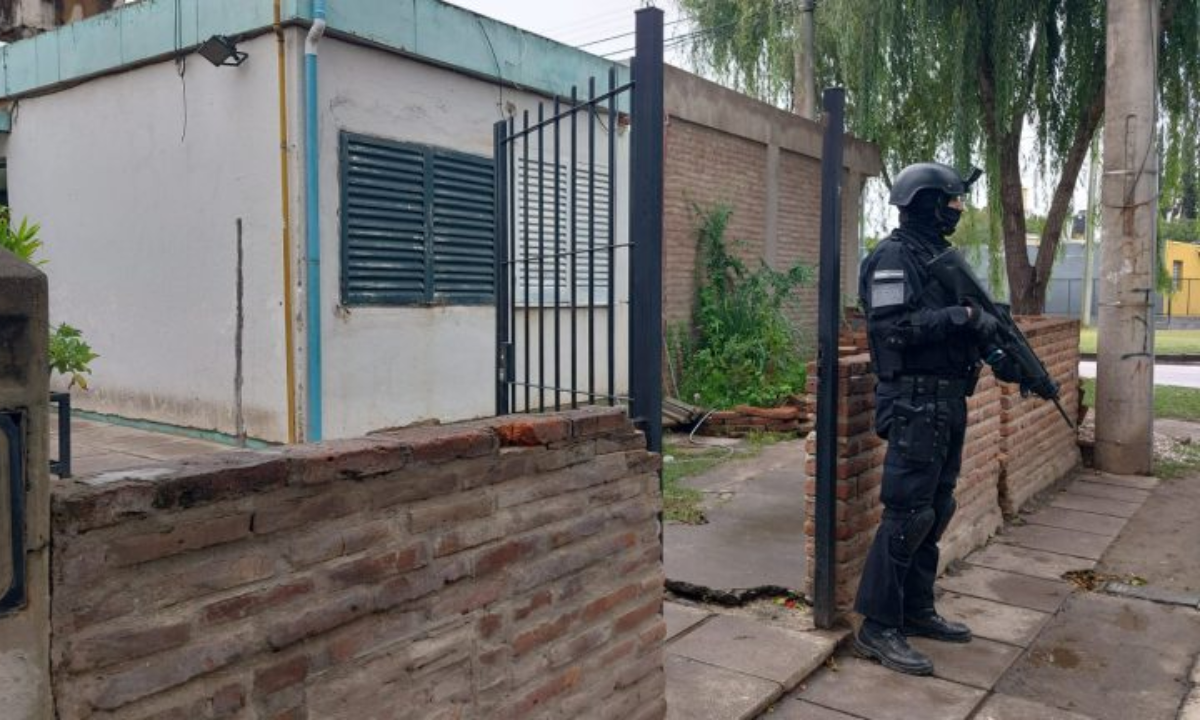 Córdoba: ladrones chocaron en la fuga y uno falleció • Canal C