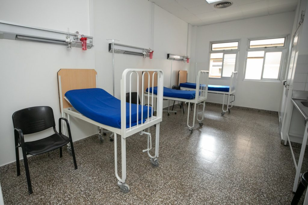 Hospital de Niños: La Provincia renovó la sala de internación pediátrica • Canal C