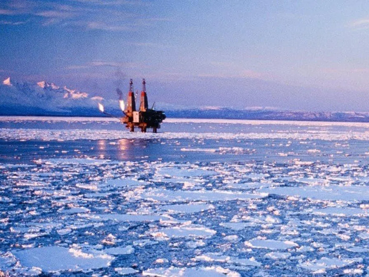 Se encienden las alarmas por el descubrimiento de una reserva de petróleo en Antártida • Canal C