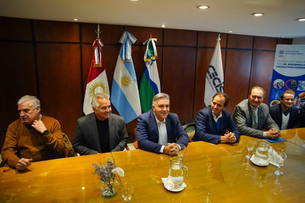 La Provincia entregó aportes al Centro de Innovación Productiva de Río Cuarto • Canal C