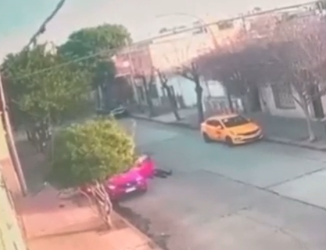 Golpearon brutalmente a una mujer en barrio San Vicente para robarle el auto • Canal C