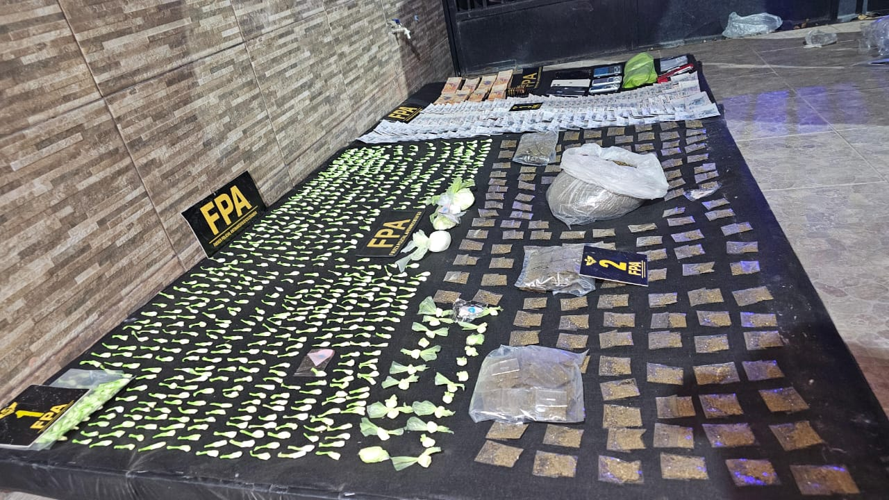Córdoba: una organización narco fue desbaratada y secuestraron 4000 dosis de estupefacientes • Canal C